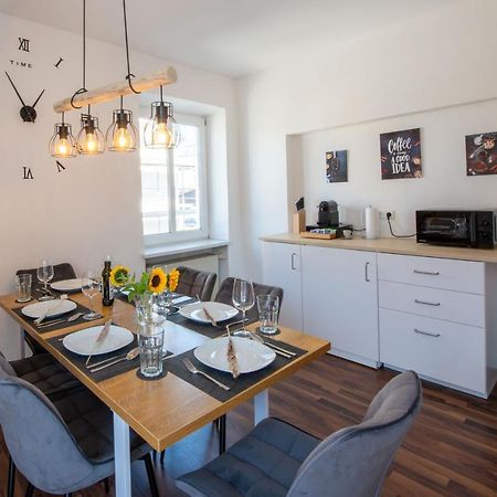 Bessa Homes 6 Personen 2 Schlafzimmer, 3 King Size, Betten, Balkon, Kueche Haag in Oberbayern 外观 照片