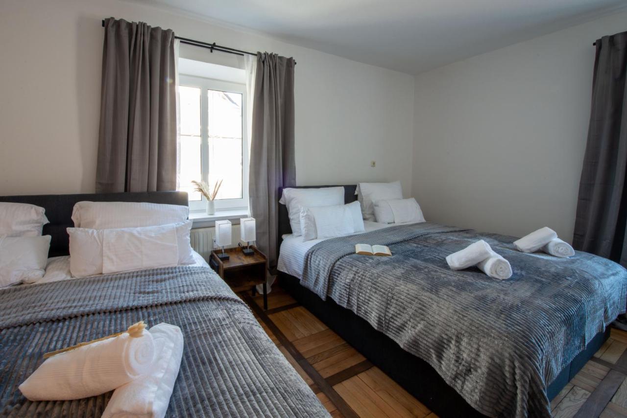 Bessa Homes 6 Personen 2 Schlafzimmer, 3 King Size, Betten, Balkon, Kueche Haag in Oberbayern 外观 照片