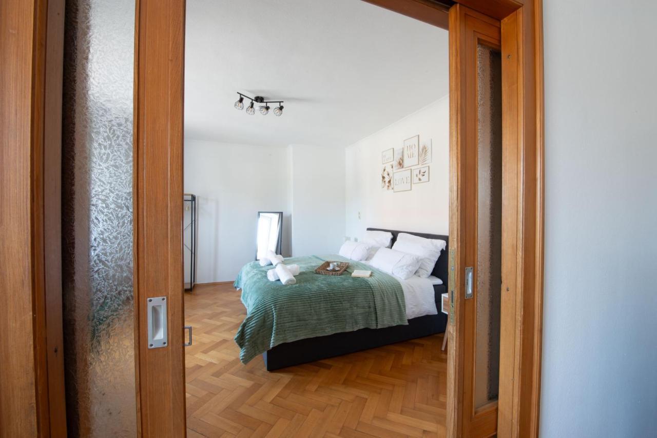 Bessa Homes 6 Personen 2 Schlafzimmer, 3 King Size, Betten, Balkon, Kueche Haag in Oberbayern 外观 照片