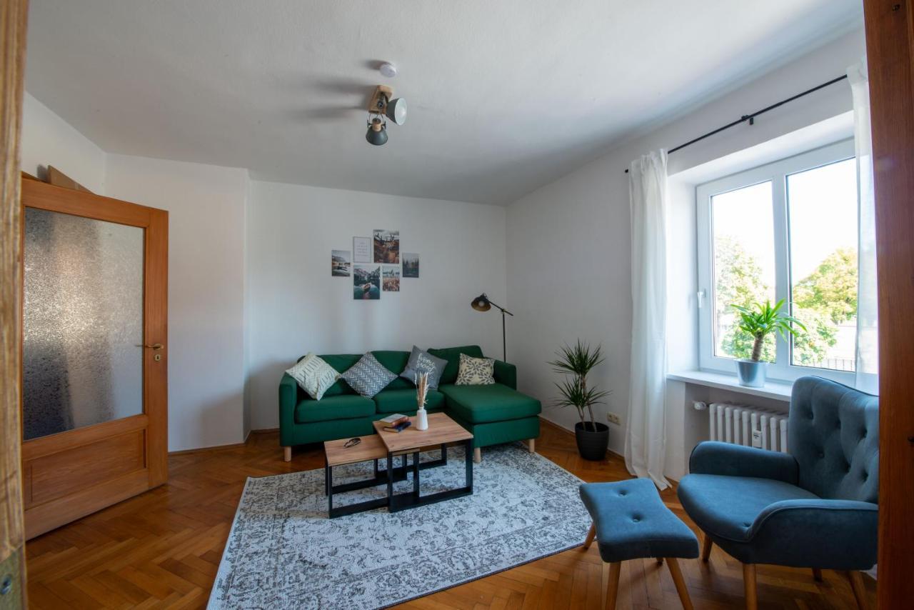 Bessa Homes 6 Personen 2 Schlafzimmer, 3 King Size, Betten, Balkon, Kueche Haag in Oberbayern 外观 照片